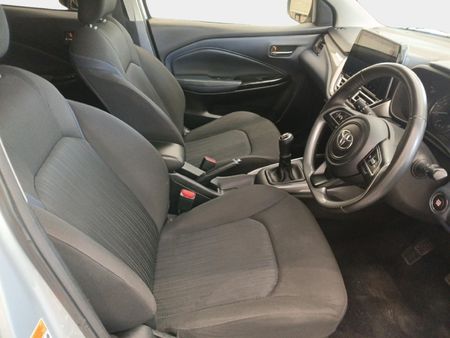 2025-Toyota-Starlet-15-XR_13