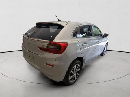 2025-Toyota-Starlet-15-XR_4