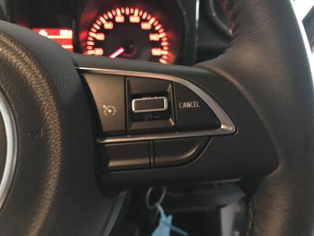 2026-Suzuki-Jimny-15-GLX-Auto_10
