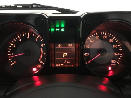 2026-Suzuki-Jimny-15-GLX-Auto_12