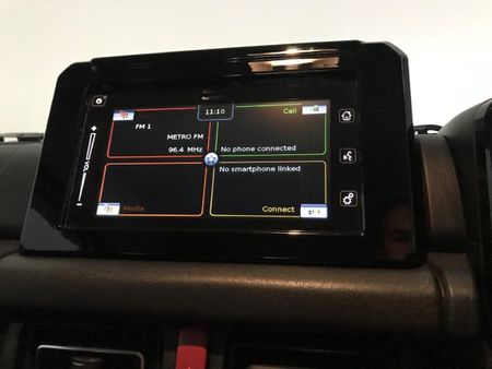 2026-Suzuki-Jimny-15-GLX-Auto_13