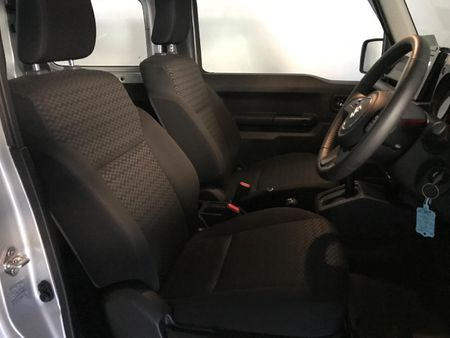2026-Suzuki-Jimny-15-GLX-Auto_6