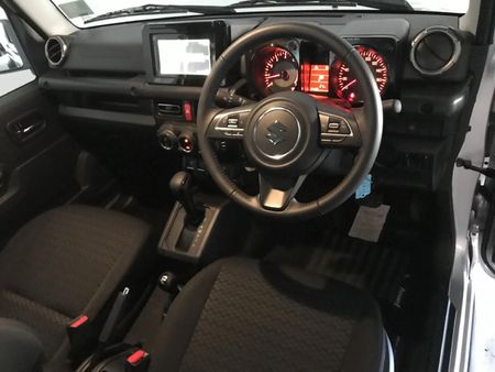 2026-Suzuki-Jimny-15-GLX-Auto_7