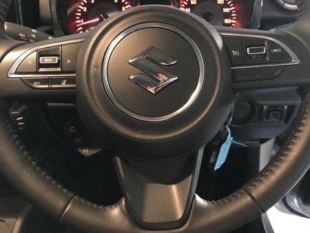 2026-Suzuki-Jimny-15-GLX-Auto_8