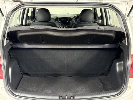 2018-Hyundai-Grand-i10-10-Motion_14