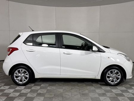 2018-Hyundai-Grand-i10-10-Motion_17
