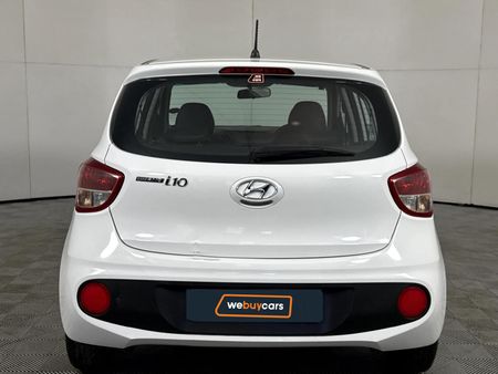 2018-Hyundai-Grand-i10-10-Motion_18