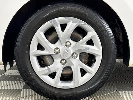 2018-Hyundai-Grand-i10-10-Motion_4