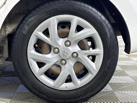 2018-Hyundai-Grand-i10-10-Motion_6