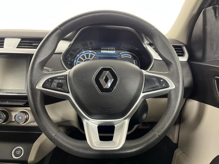 2021-Renault-Triber-10-Intens-Auto_12