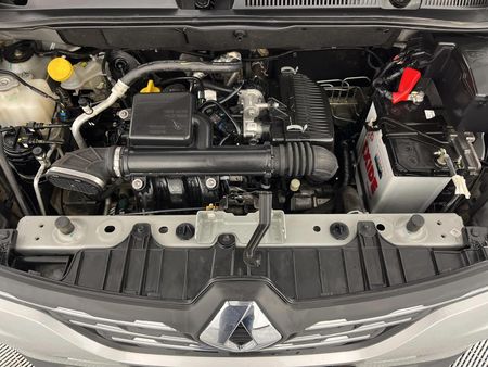 2021-Renault-Triber-10-Intens-Auto_13