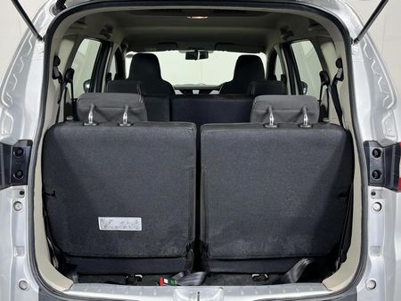 2021-Renault-Triber-10-Intens-Auto_14