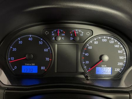 2010-Volkswagen-Polo-16-Comfortline-5-dr_2