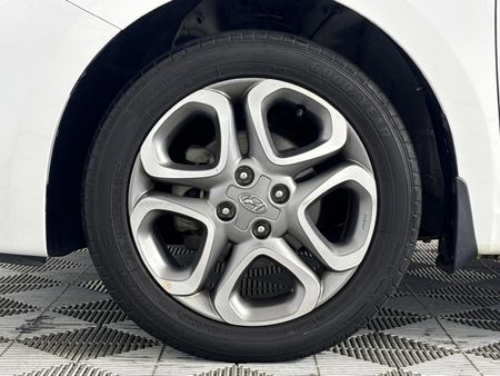 2020-Hyundai-i20-14-Fluid_4