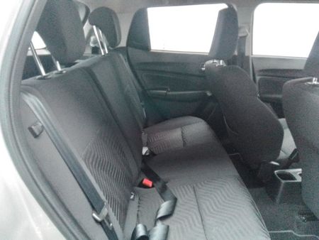 2022-Suzuki-Swift-12-GL_12