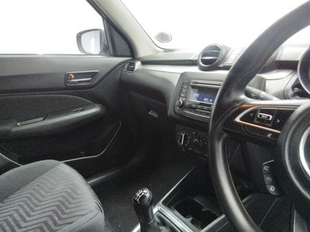 2022-Suzuki-Swift-12-GL_14