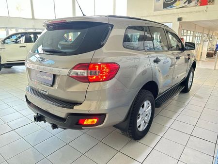 2017-Ford-Everest-22-TDCi-XLS-Auto_26