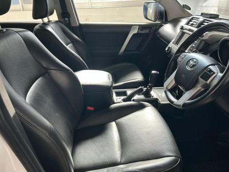 2014-Toyota-Land-Cruiser-Prado-30-TDI-TX-Auto_12
