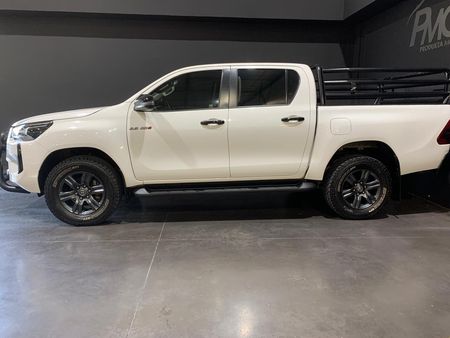 2025-Toyota-Hilux-28-GD-6-Raider-4x4-Auto-Double-Cab_3
