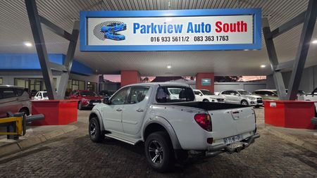 2011-Mitsubishi-Triton-32-DI-D-4x4-Double-Cab_3