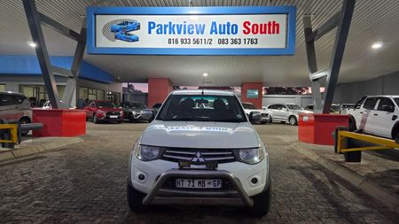 2011-Mitsubishi-Triton-32-DI-D-4x4-Double-Cab_5