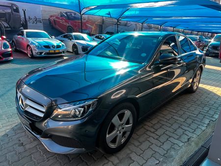2016-Mercedes-Benz-C-Class-C-180-Avantgarde-Auto_1