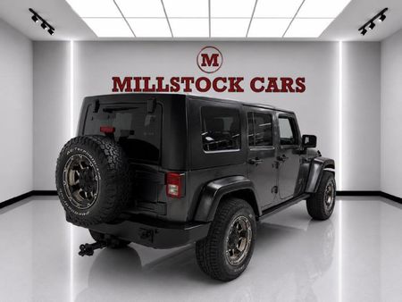 2010-Jeep-Wrangler-Unlimited-38-Rubicon-Auto_3