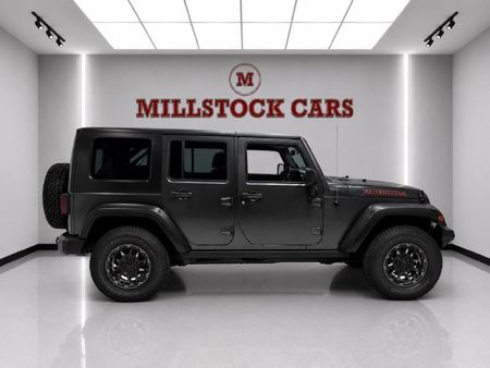2010-Jeep-Wrangler-Unlimited-38-Rubicon-Auto_4