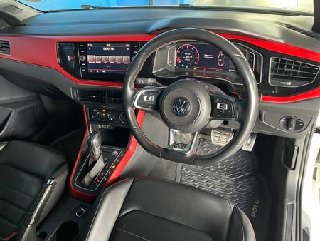 2019-Volkswagen-Polo-20-GTI-Auto-147kW_3