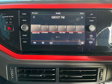 2019-Volkswagen-Polo-20-GTI-Auto-147kW_5