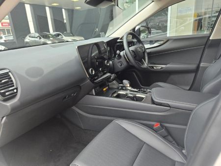 2026-Lexus-NX-350h-EX_10