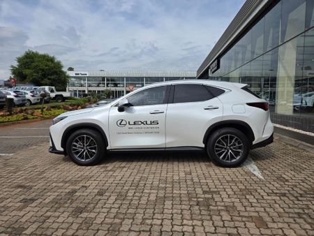 2026-Lexus-NX-350h-EX_12