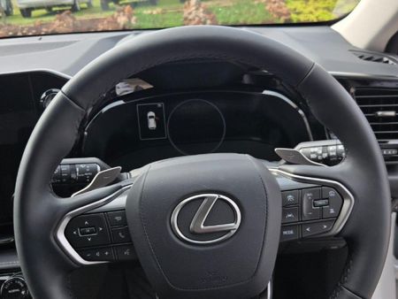 2026-Lexus-NX-350h-EX_3