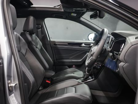 2026-Volkswagen-T-Roc-20-TSI-4M-R-Line-Auto_12