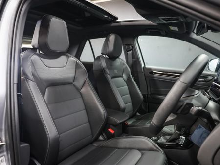 2026-Volkswagen-T-Roc-20-TSI-4M-R-Line-Auto_16