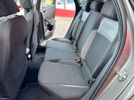 2021-Volkswagen-Polo-10-TSI-Comfortline_11
