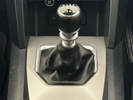 2024-Volkswagen-Amarok-20-TDI-125kW-4Motion-Double-Cab_10