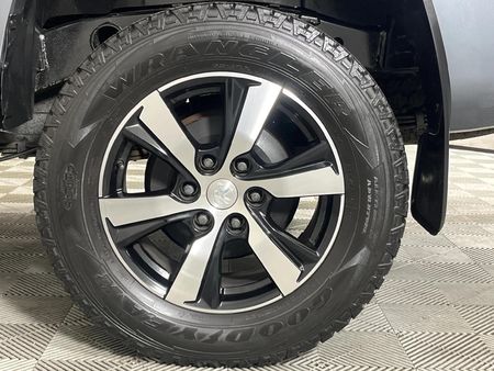 2021-Peugeot-Landtrek-19D-4Action-4x4-Double-Cab-Auto_6