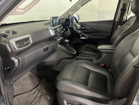 2021-Peugeot-Landtrek-19D-4Action-4x4-Double-Cab-Auto_7