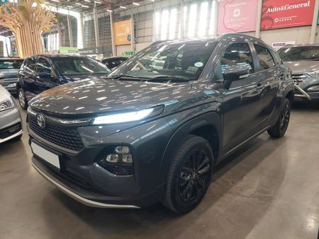 2024-Toyota-Starlet-Cross-15XS_0
