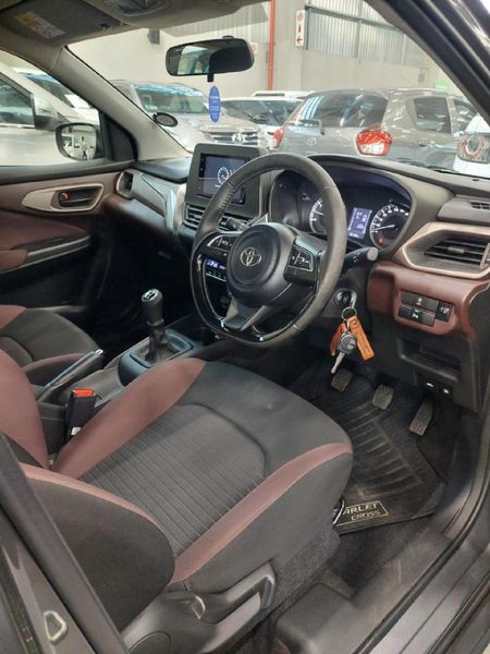 2024-Toyota-Starlet-Cross-15XS_4