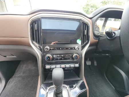 2026-Mahindra-Scorpio-N-22D-Auto-Z8_19