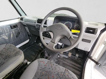 2026-Mahindra-Bolero-Maxi-Truck-25-TD-Single-Cab_12