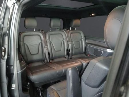 2024-Mercedes-Benz-V-Class-V-300d-Exclusive_12