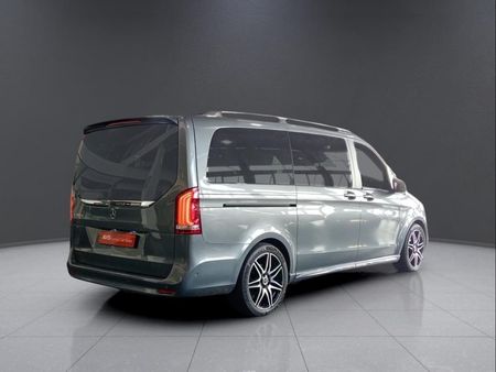 2024-Mercedes-Benz-V-Class-V-300d-Exclusive_6