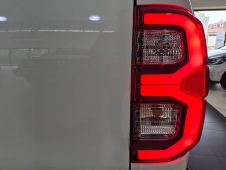 2025-Toyota-Hilux-28-GD-6-Raised-Body-Legend-Auto-Double-Cab_14