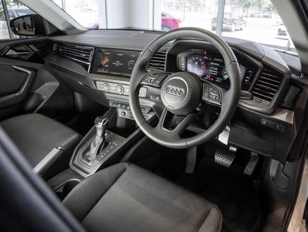2026-Audi-A1-Sportback-30-TFSI-Advanced-S-Tronic_10