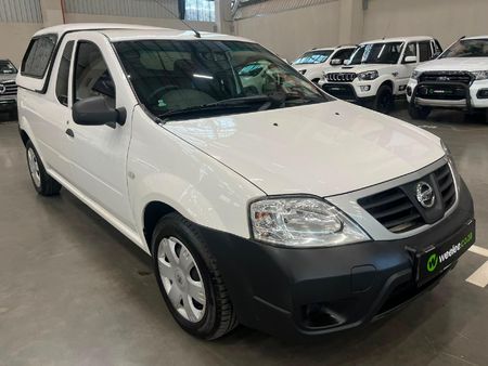 2022-Nissan-NP200-16-AC-Safety-Pack_0