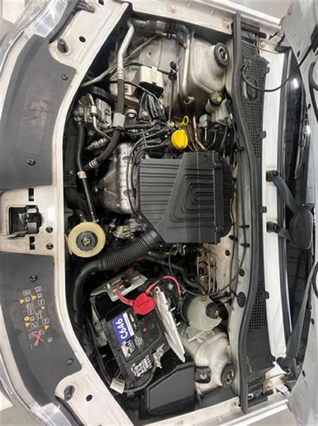 2022-Nissan-NP200-16-AC-Safety-Pack_9