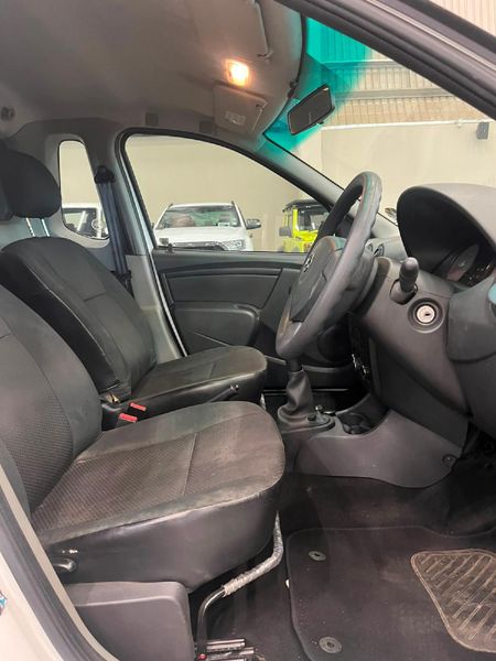 2022-Nissan-NP200-16-AC-Safety-Pack_12